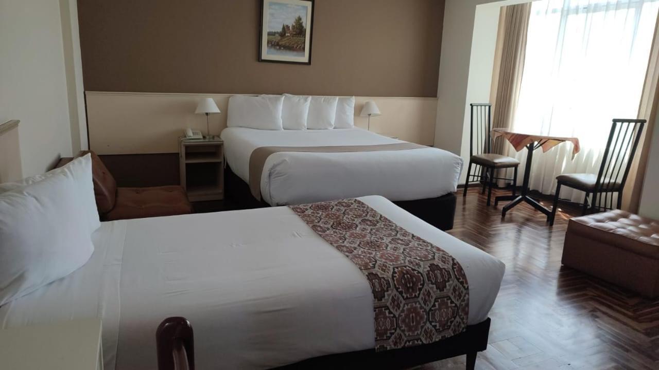 Premier Hotel 2*